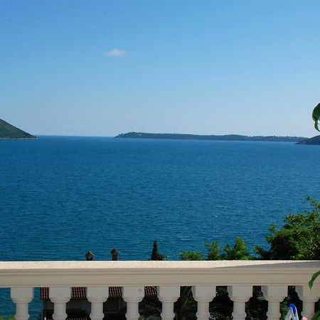 Garni Hotel Bokeska Noc Herceg Novi Esterno foto