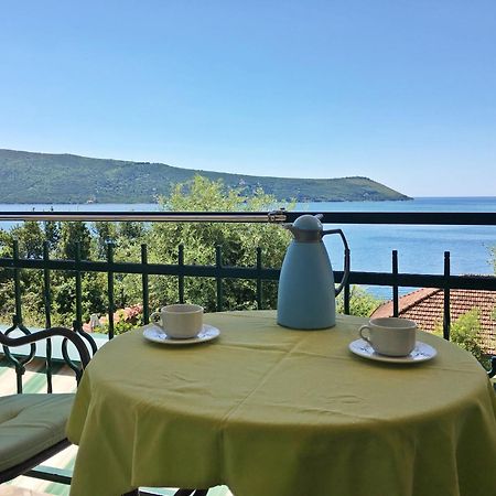 Garni Hotel Bokeska Noc Herceg Novi Esterno foto